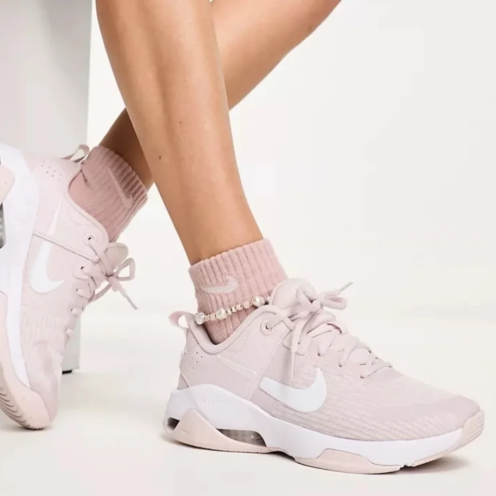 Nike Zoom Bella 6 Sneakers Barely Rose Womens NEW